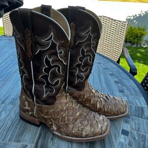 Cody James Exotic Pirarucu Western Boots Broad Square Toe BBME-119 Size 9.5 D